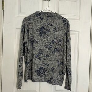 Mock turtle neck long sleeve shirt